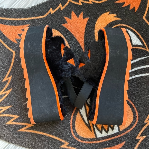 Strangecvlt lily jack o lantern slip on shoes - Picture 4 of 8